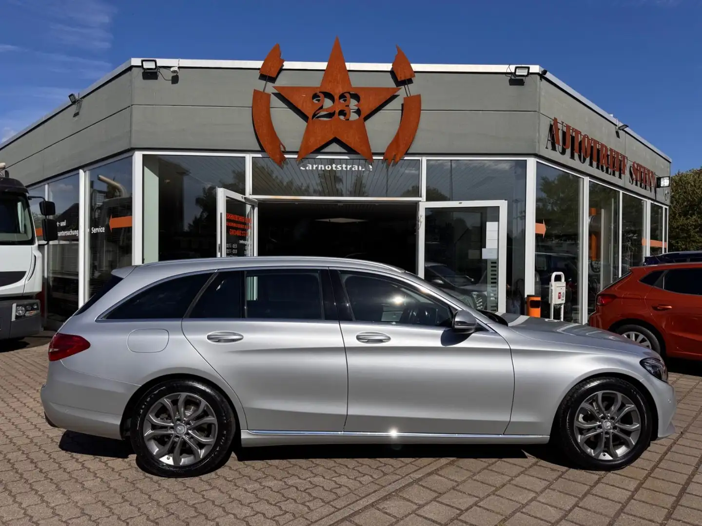 Mercedes-Benz C 180 T-Modell , AHK,WR Silber - 1