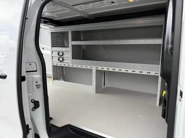 Peugeot Expert view 16