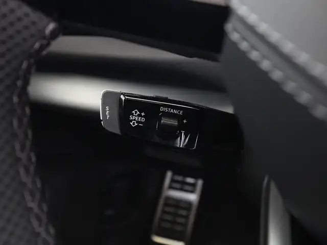 Audi Q7 view 15