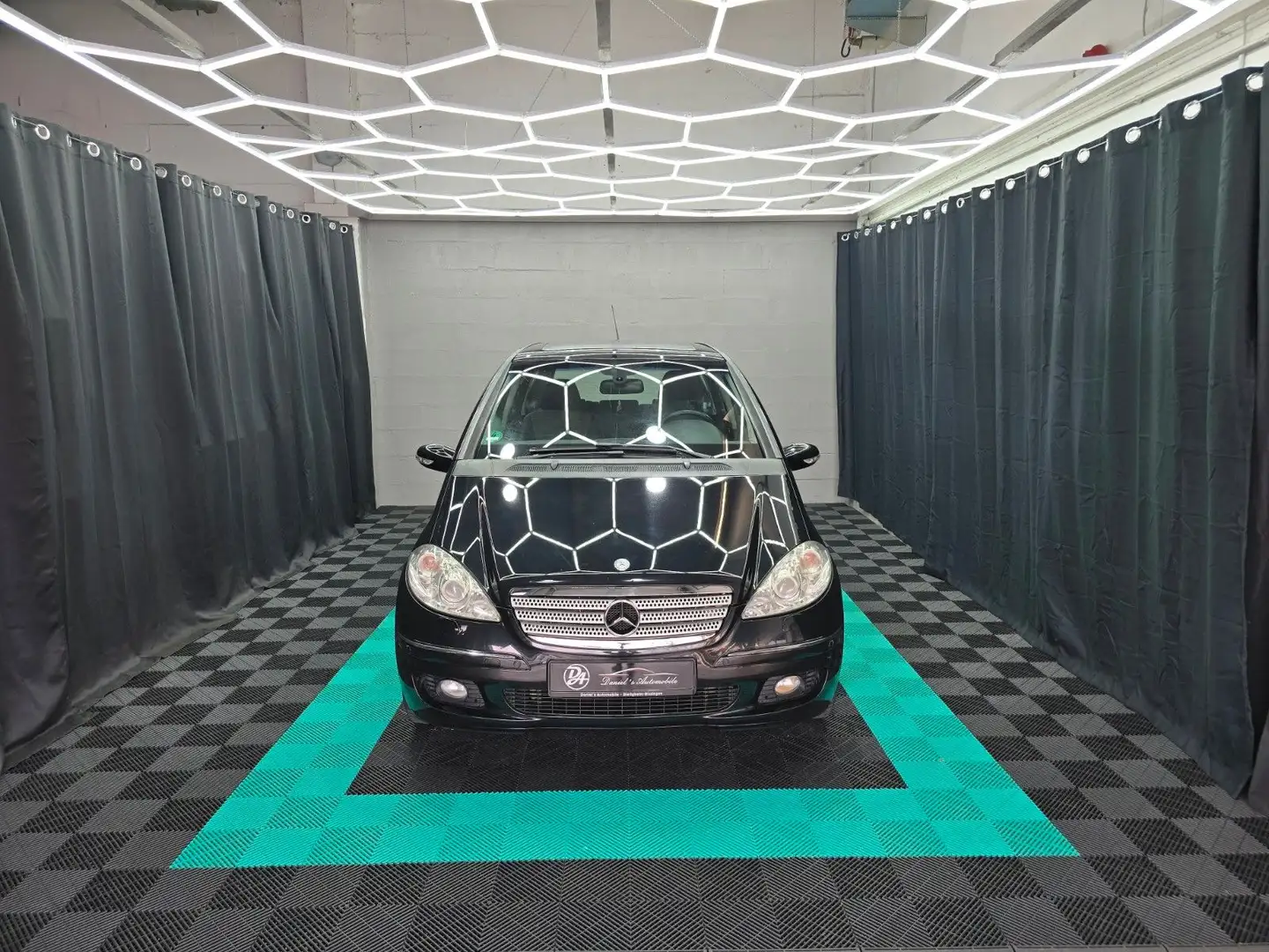 Mercedes-Benz A 170 Xenon/PDC/SITZHEIZ. Schwarz - 1