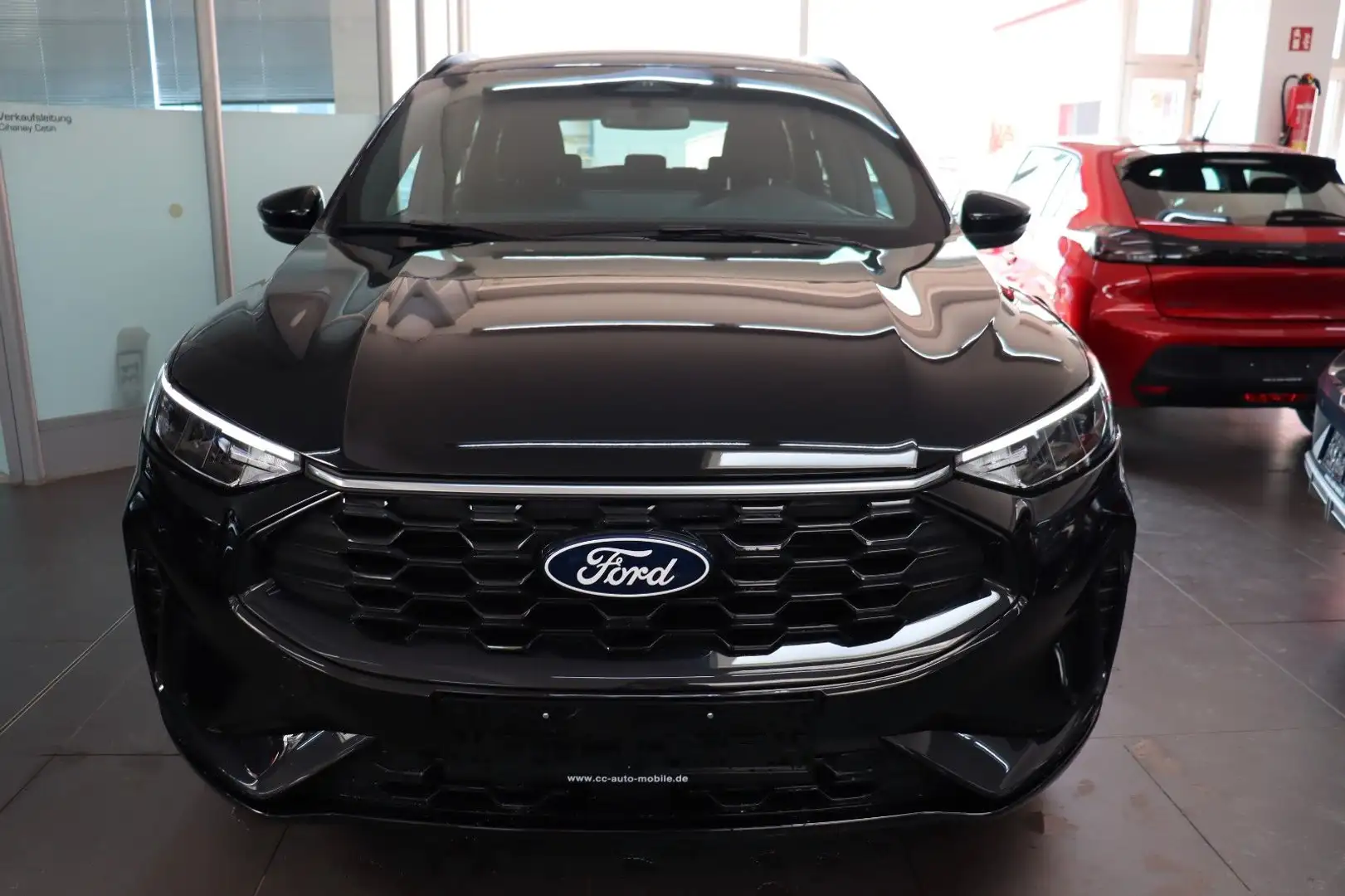 Ford Kuga 1.5 ST-Line 8-AT Navi LED R-Cam AHK SOFORT Чорний - 2