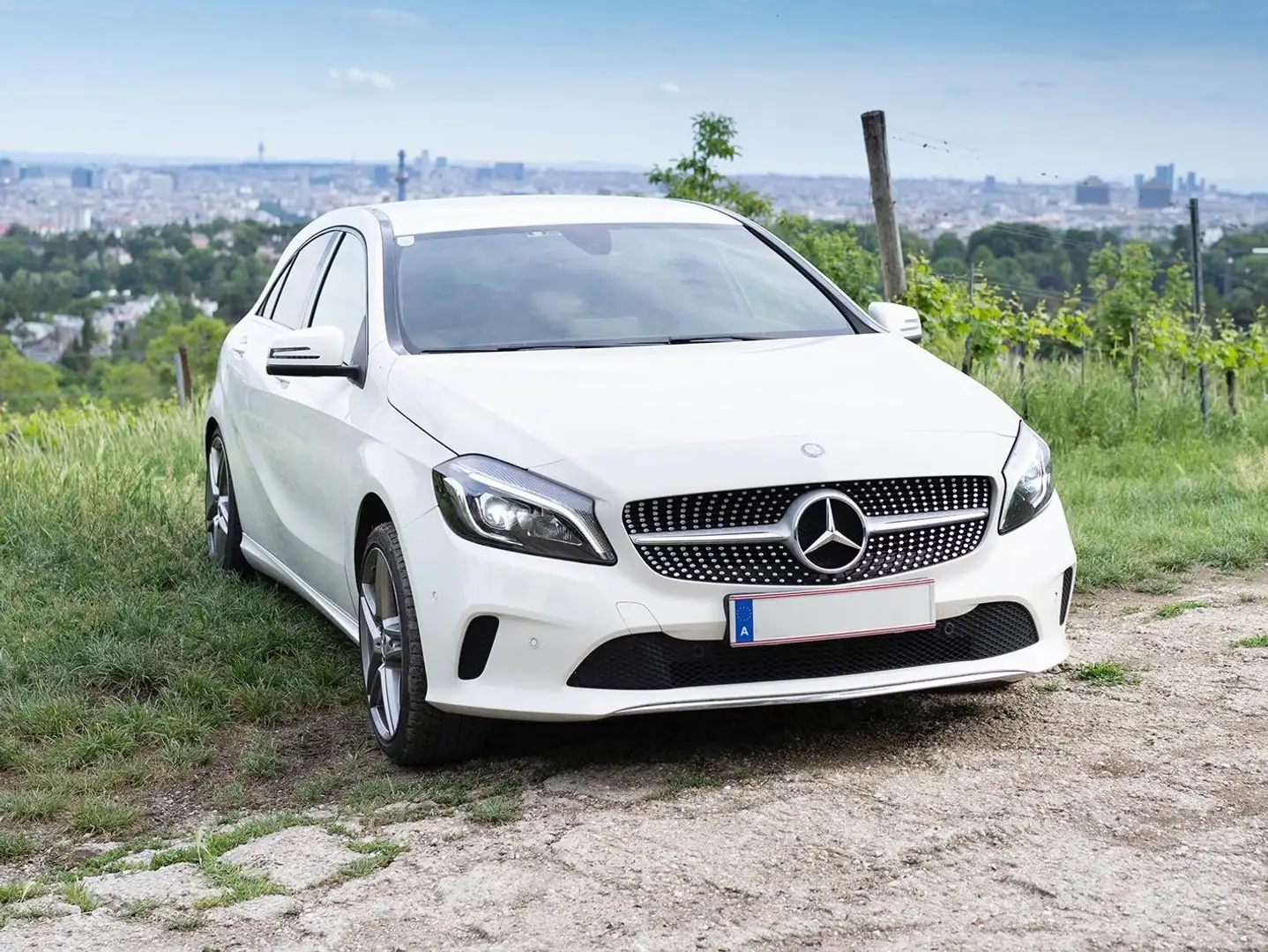 Mercedes-Benz A 200 A 200 d 4MATIC Aut. Weiß - 2