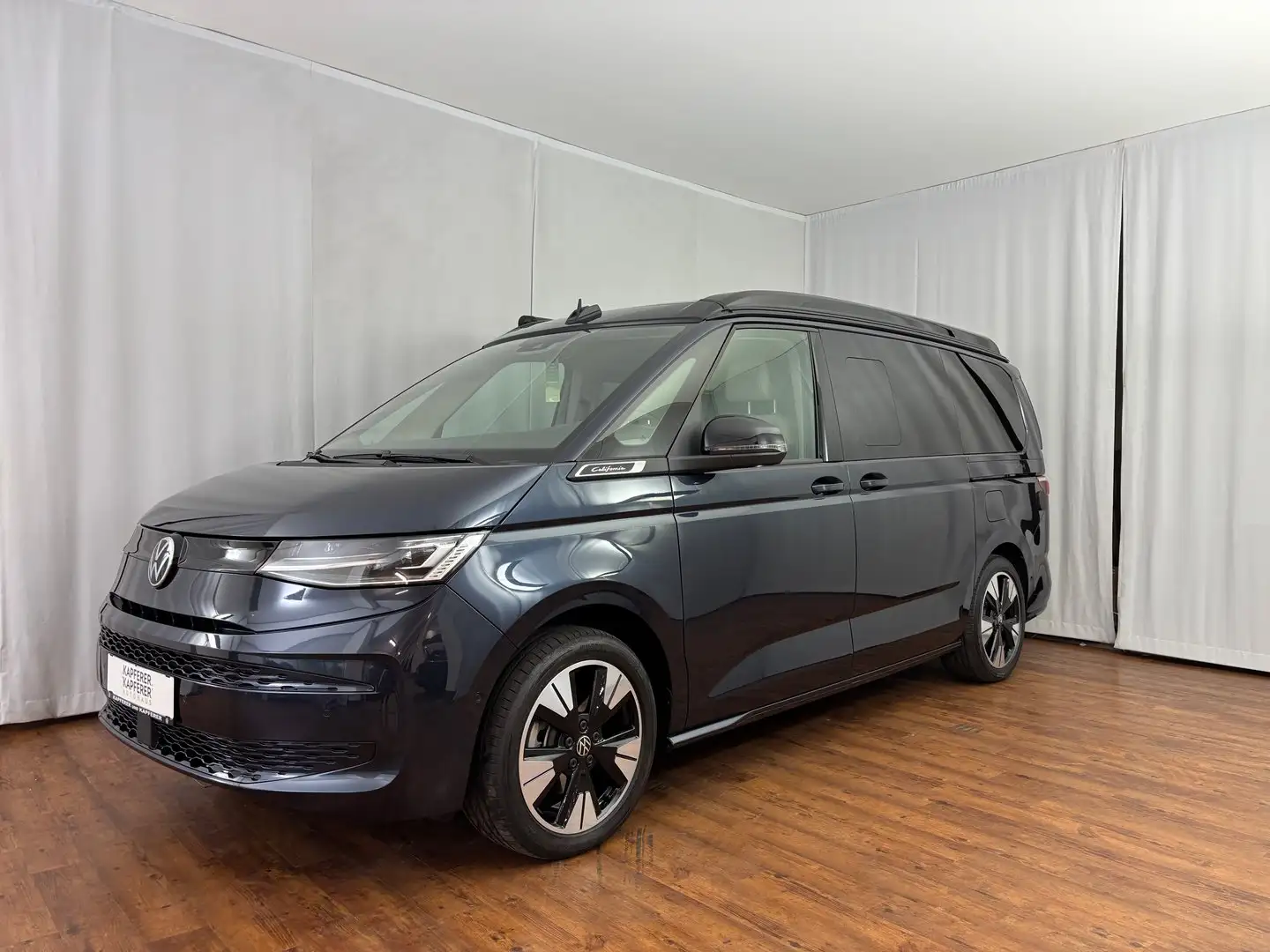 Volkswagen T6 California VW T6 California Beach eHybrid 180 kW 4M Blauw - 2
