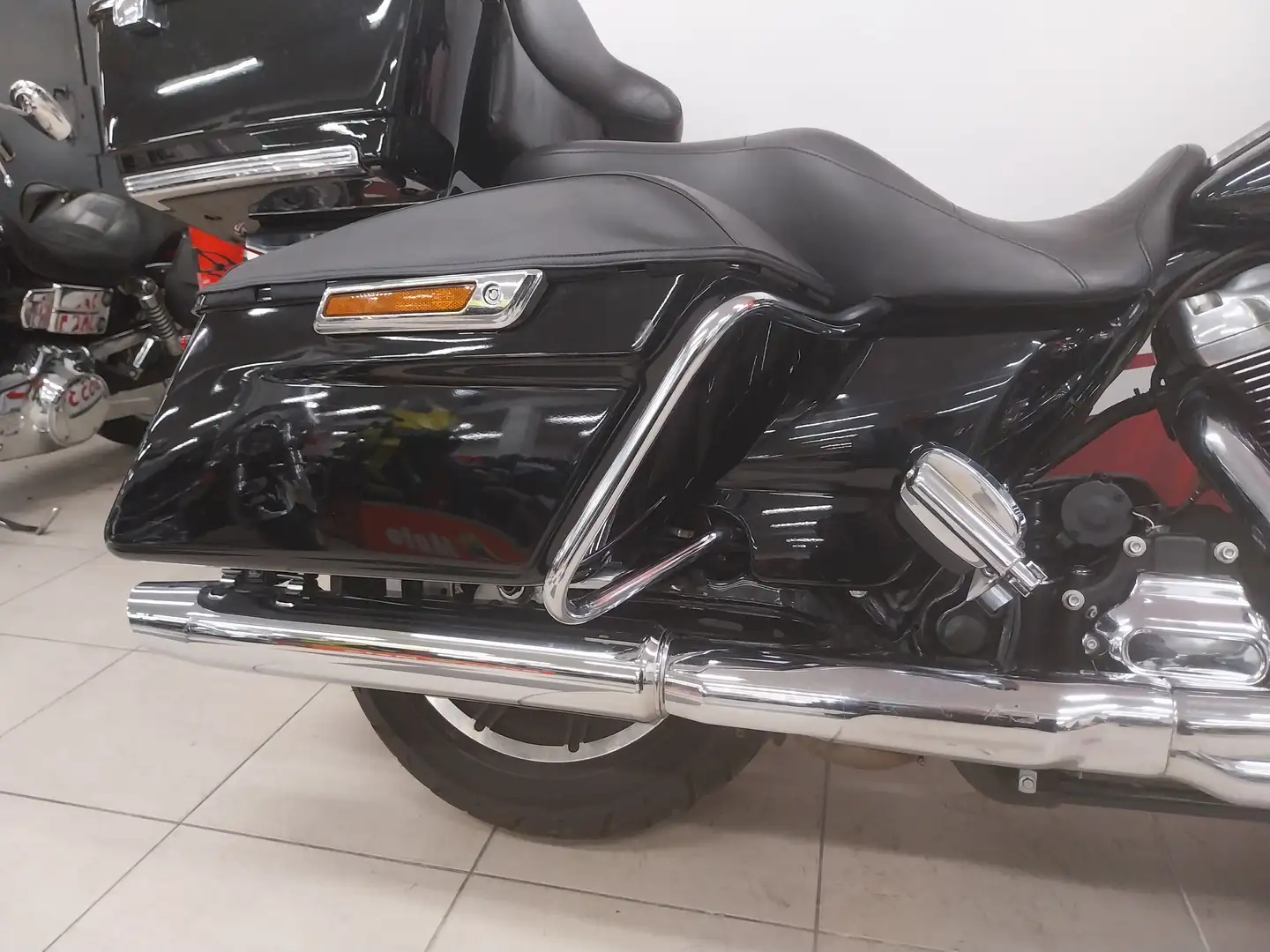 Harley-Davidson Electra Glide Noir - 2