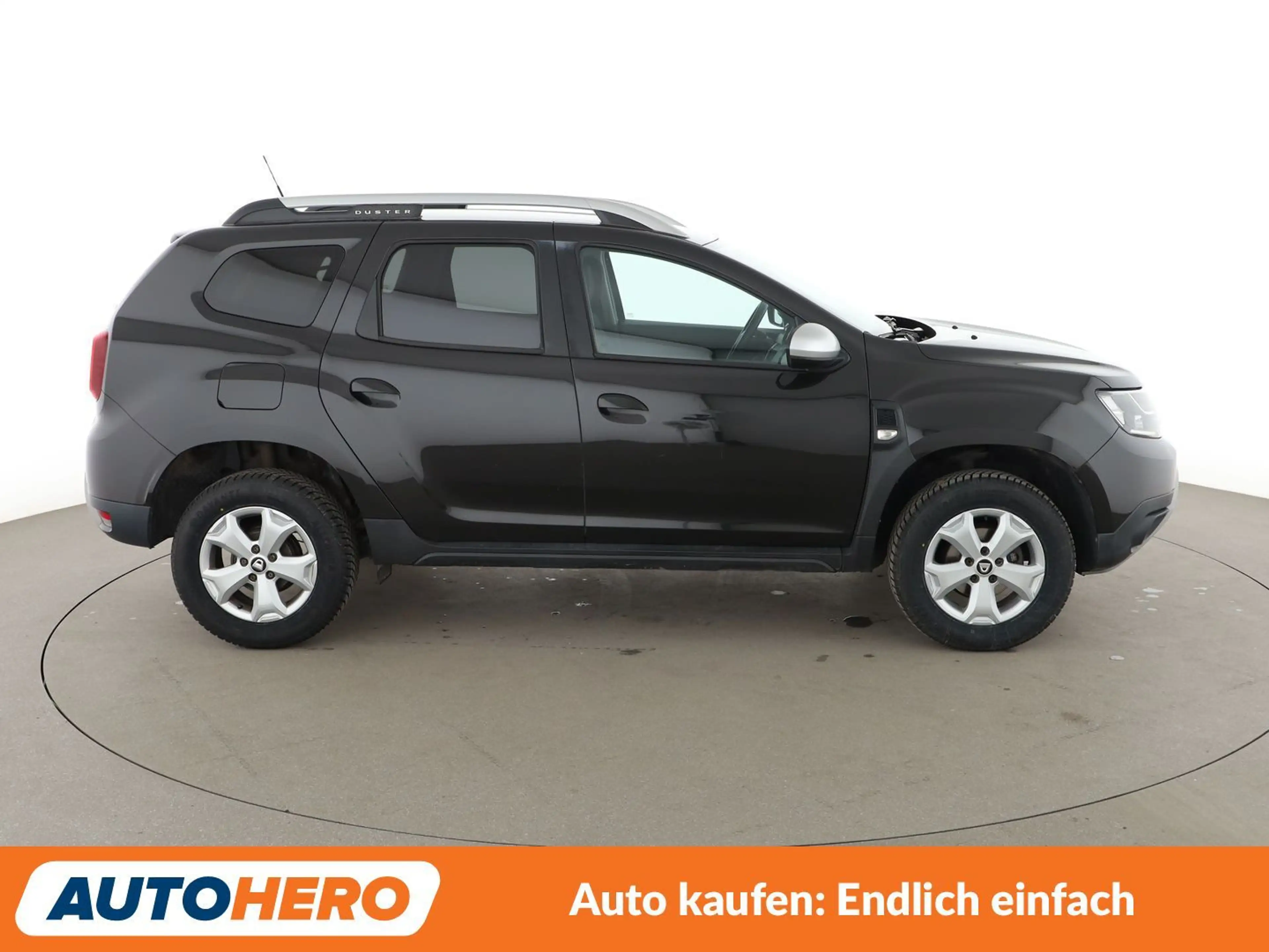 Dacia Duster 1.6 SCe Comfort — photo 7