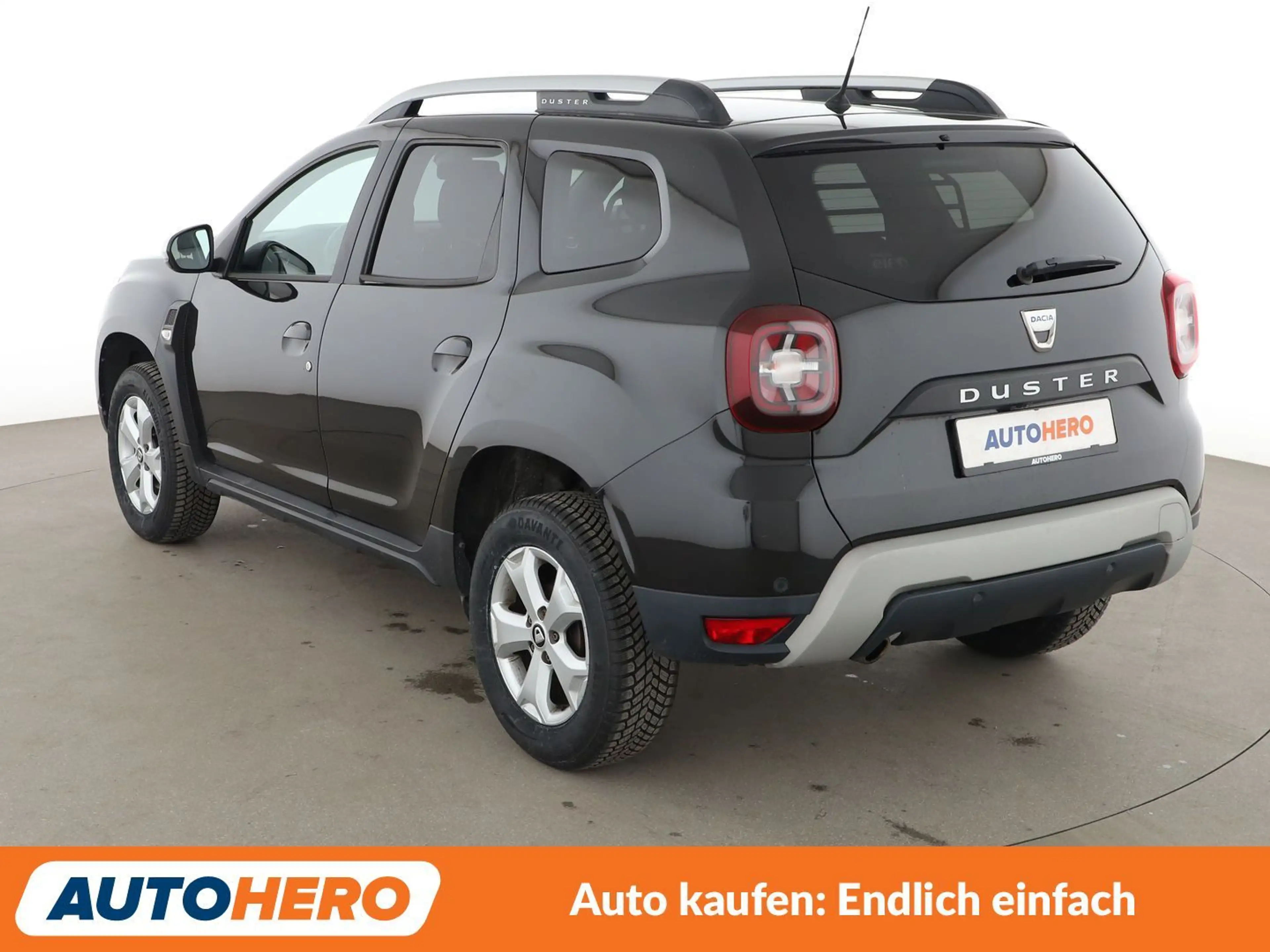 Dacia Duster 1.6 SCe Comfort — photo 4