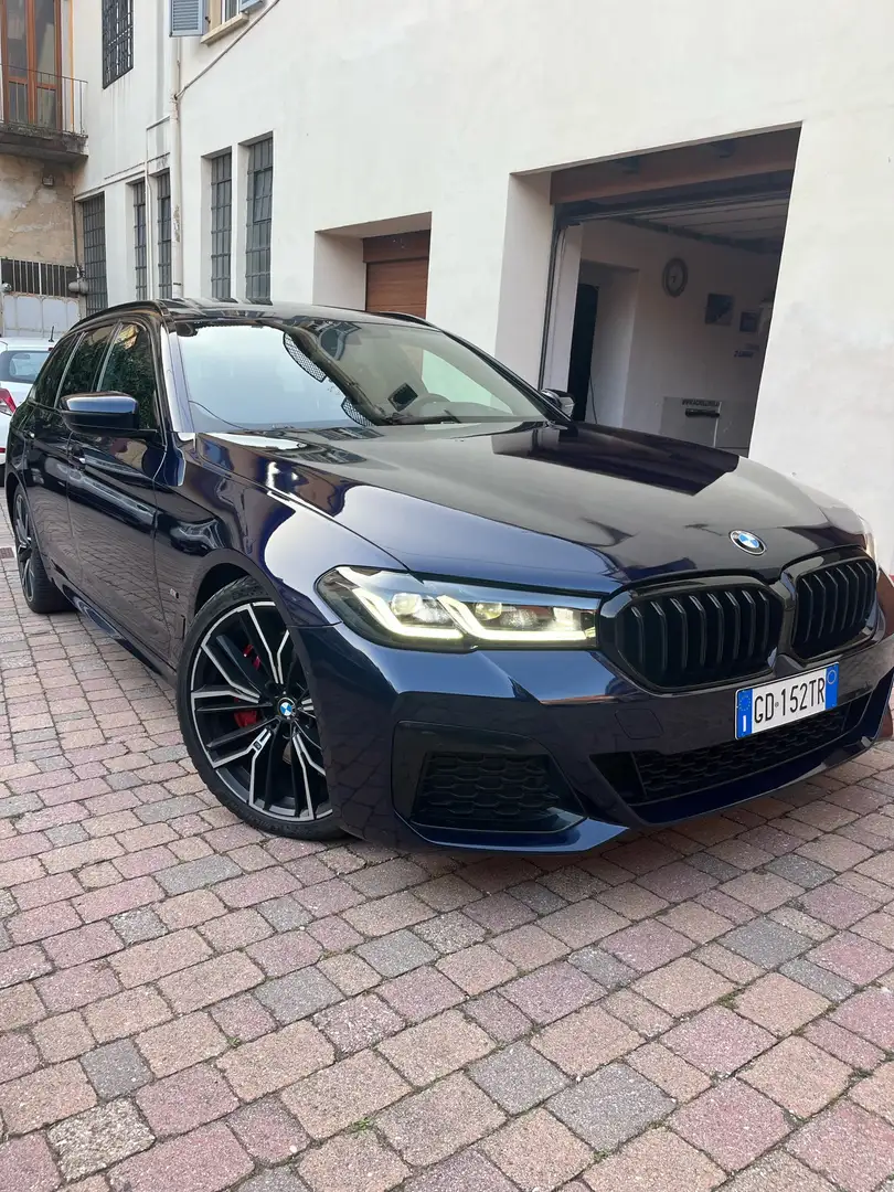 BMW 540 540d Touring mhev 48V xdrive Msport auto - 1