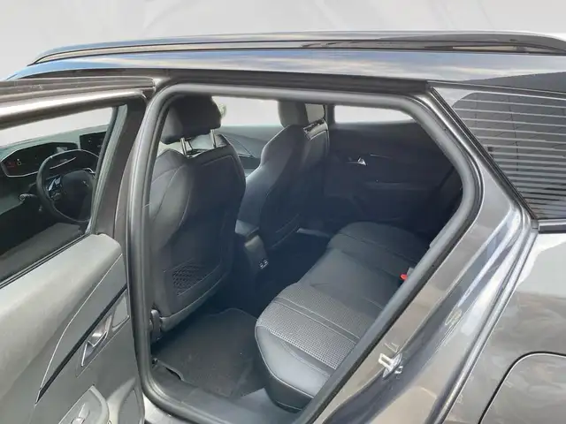 Peugeot 2008 view 8