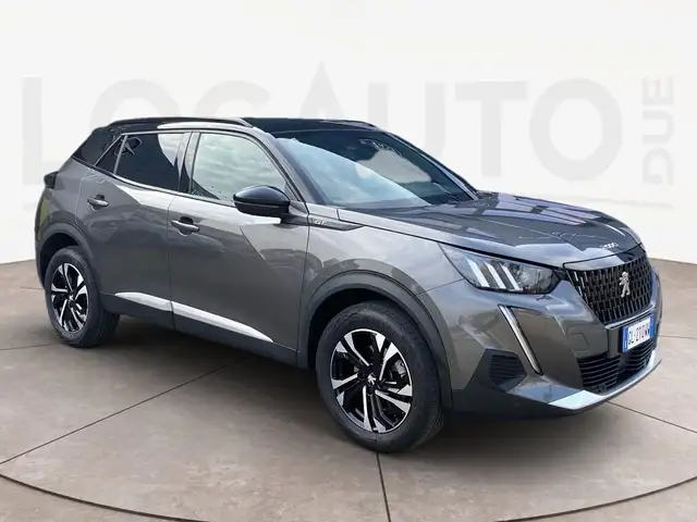 Peugeot 2008 view 3