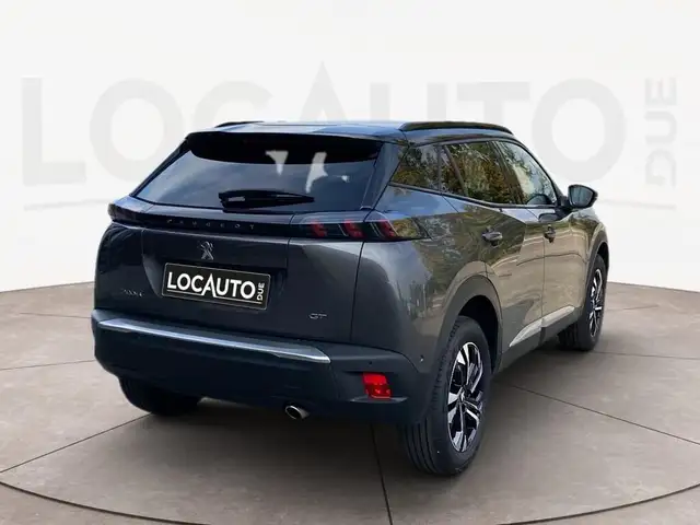 Peugeot 2008 view 4