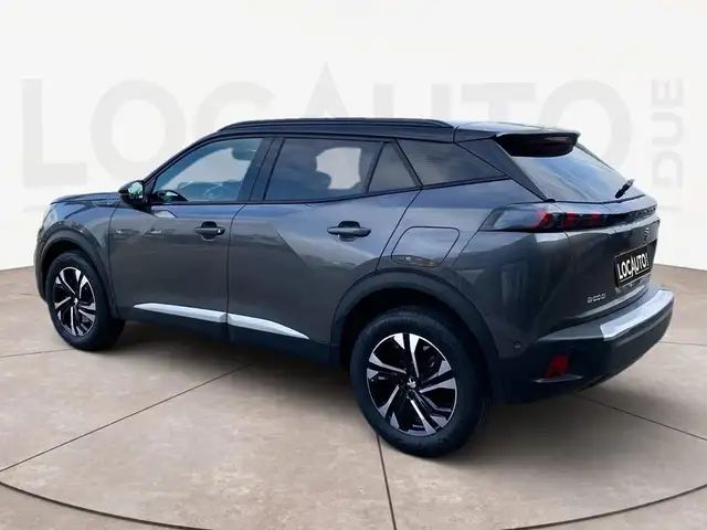 Peugeot 2008 view 5