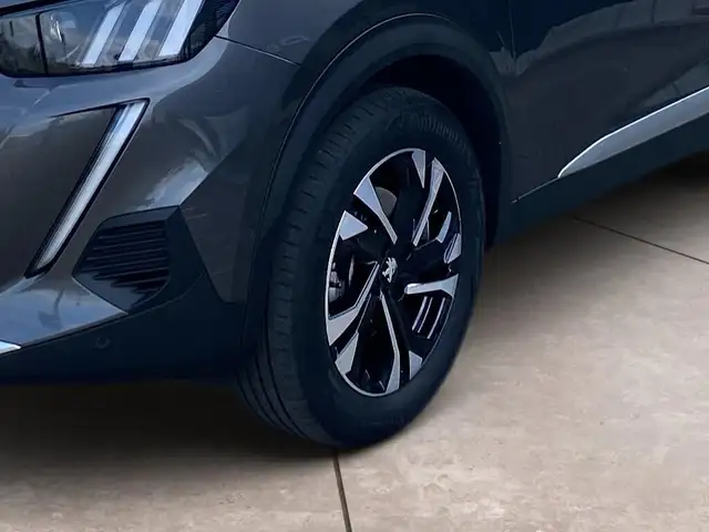 Peugeot 2008 view 15