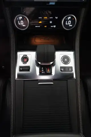 Jaguar F-Pace view 15