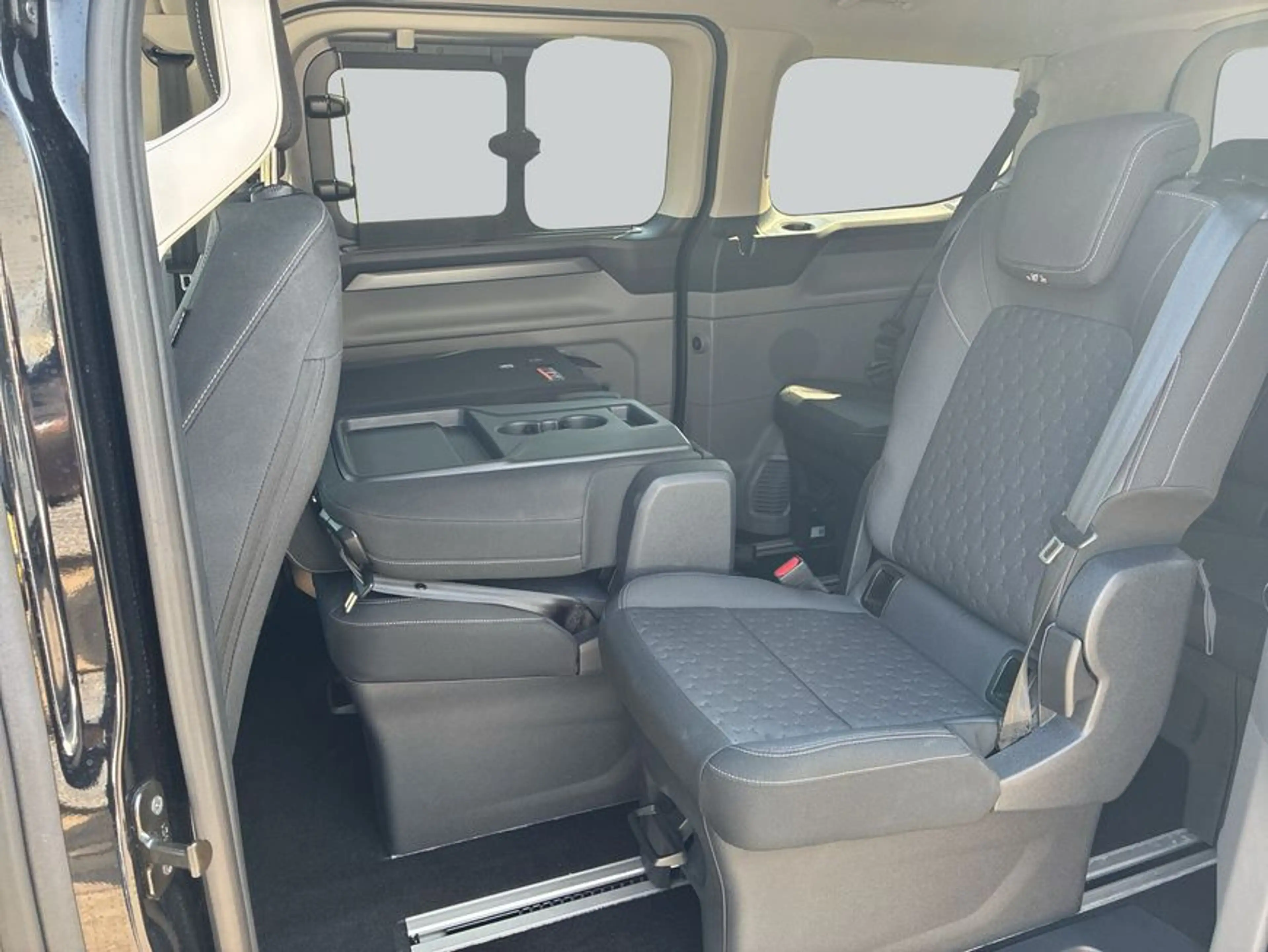 Ford Tourneo Custom 340 PHEV L1H1 VA Titanium 171 kW, 4 — photo 12