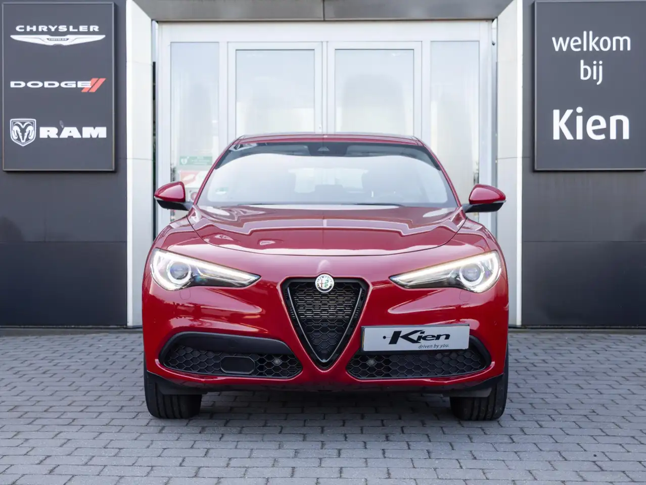 Alfa Romeo Stelvio 2021 — фото 26