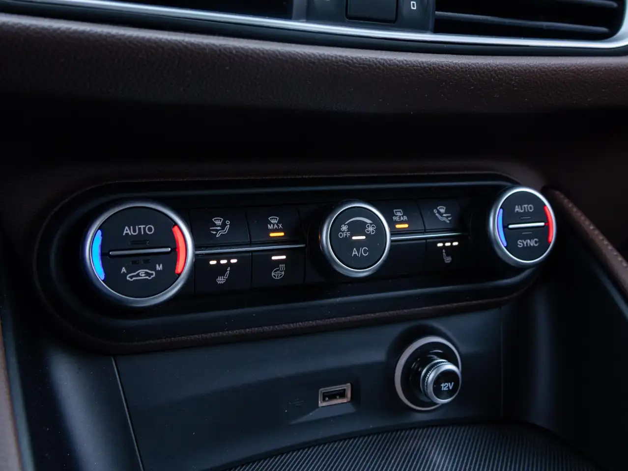 Alfa Romeo Stelvio 2021