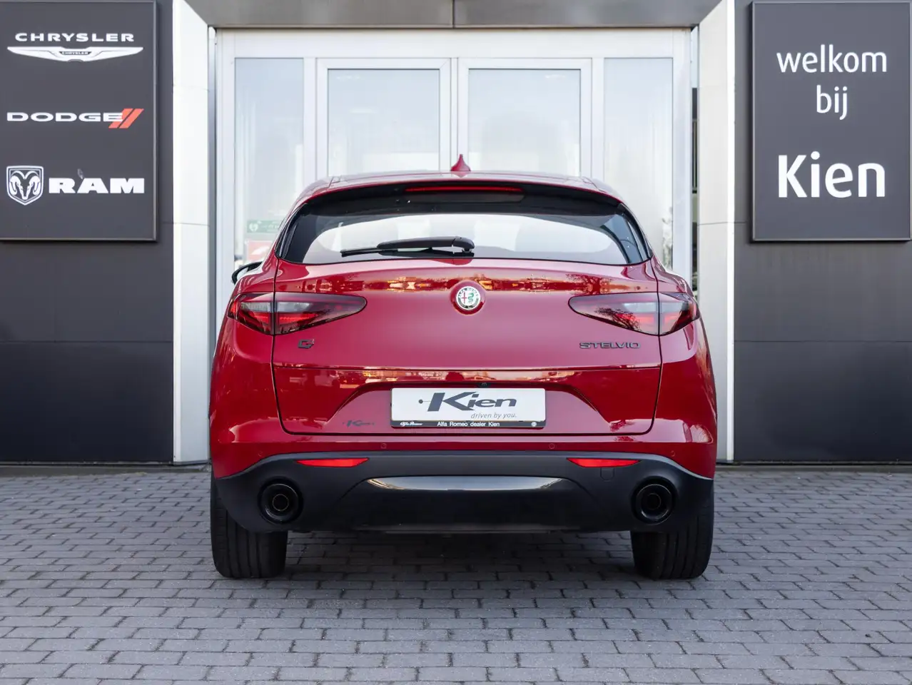 Alfa Romeo Stelvio 2021 — фото 15