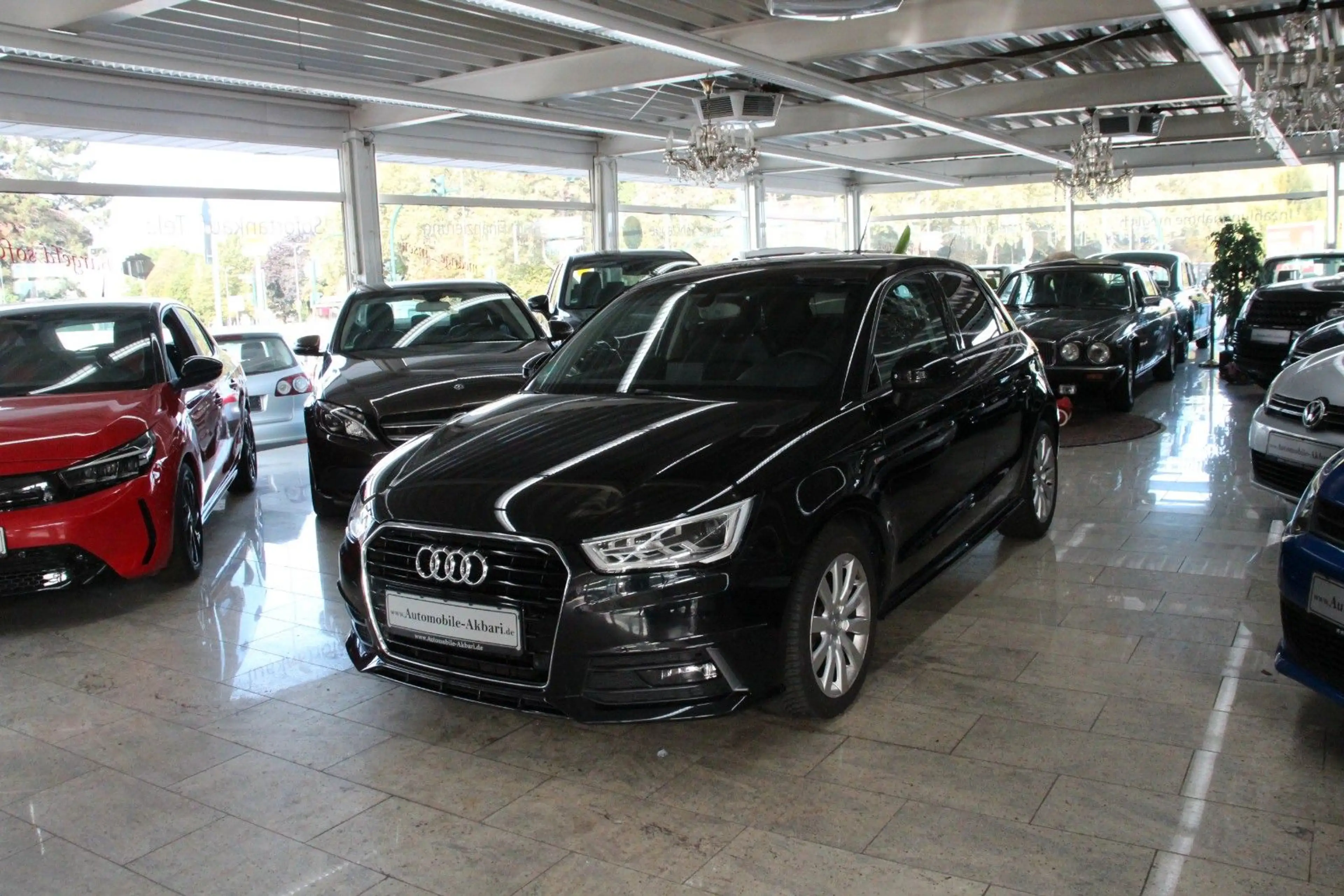 Audi A1 Sportback sport S-Line *Automatik/Vollleder* — photo 4