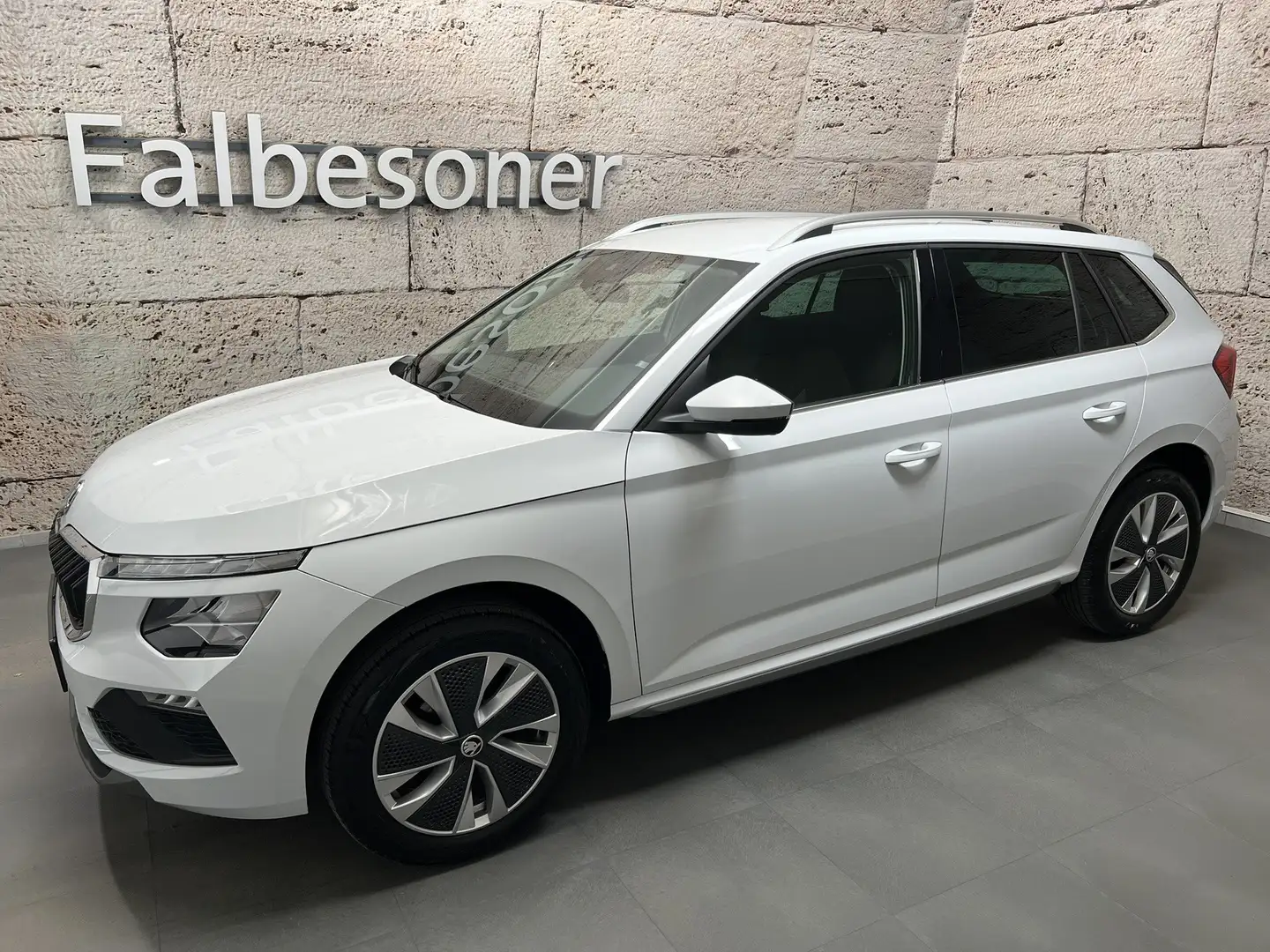 Skoda Kamiq 1,0 TSI Selection Weiß - 2