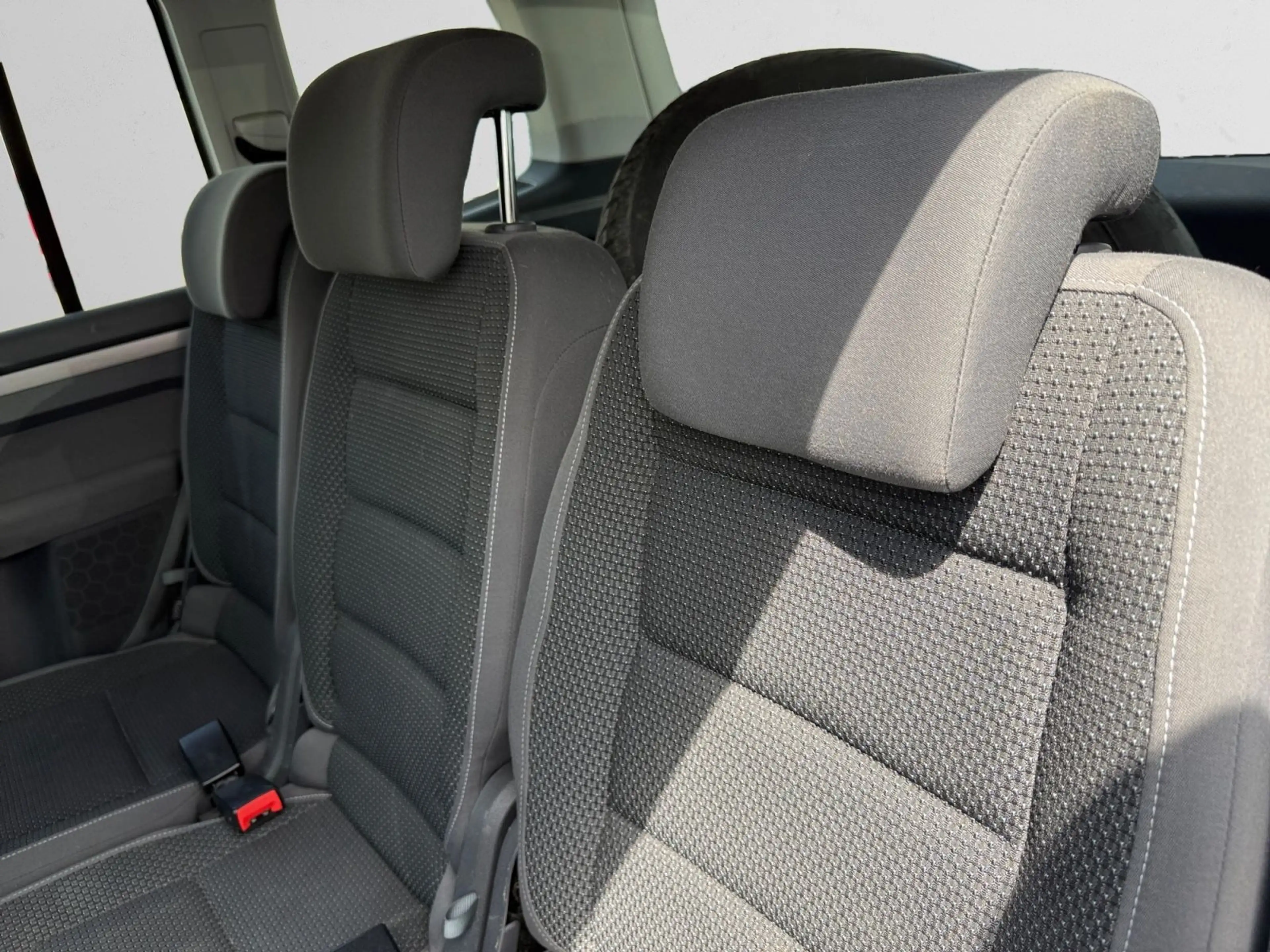 Volkswagen Touran Comfortline TDI DSG — photo 13