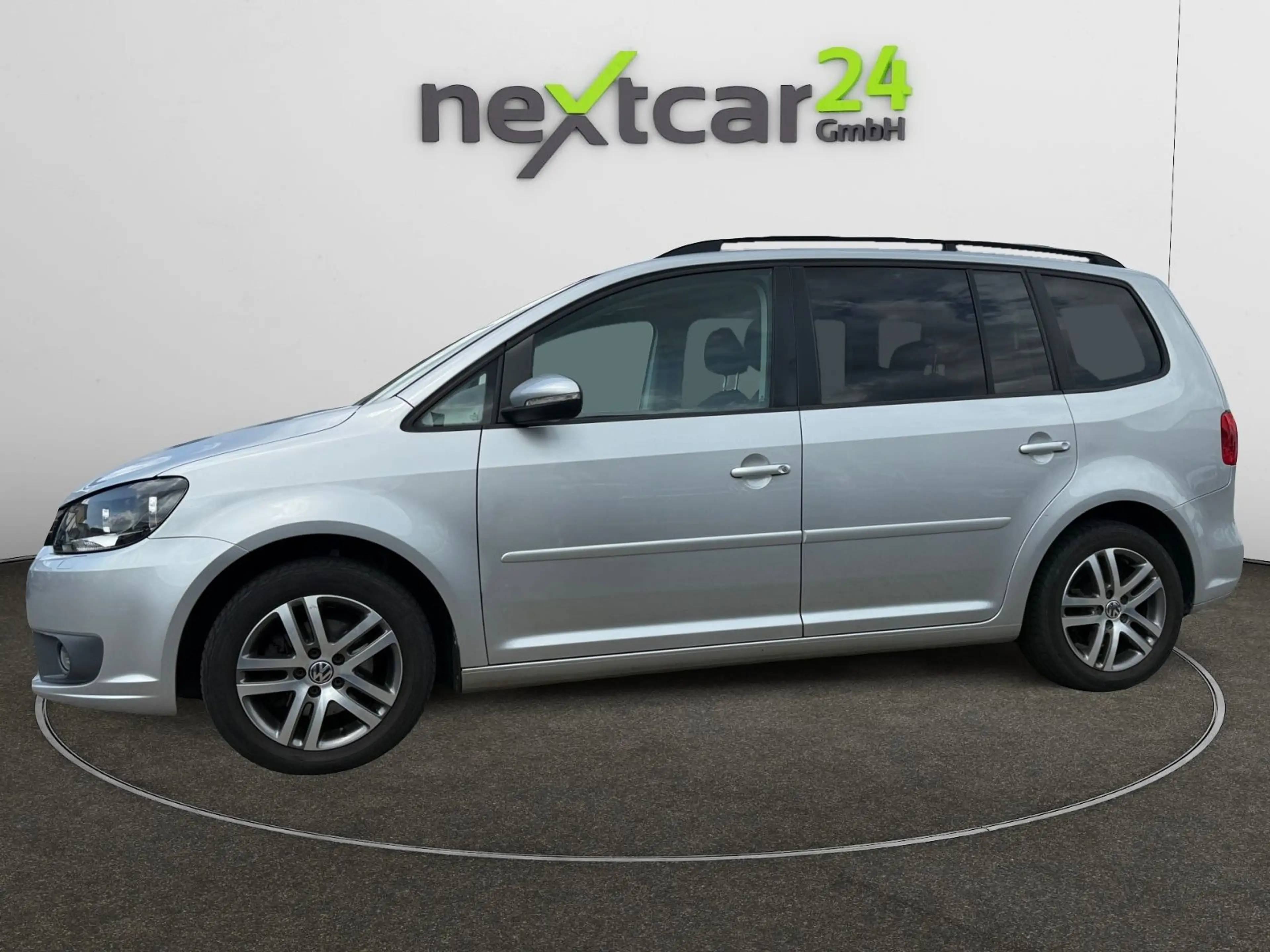 Volkswagen Touran Comfortline TDI DSG — photo 2