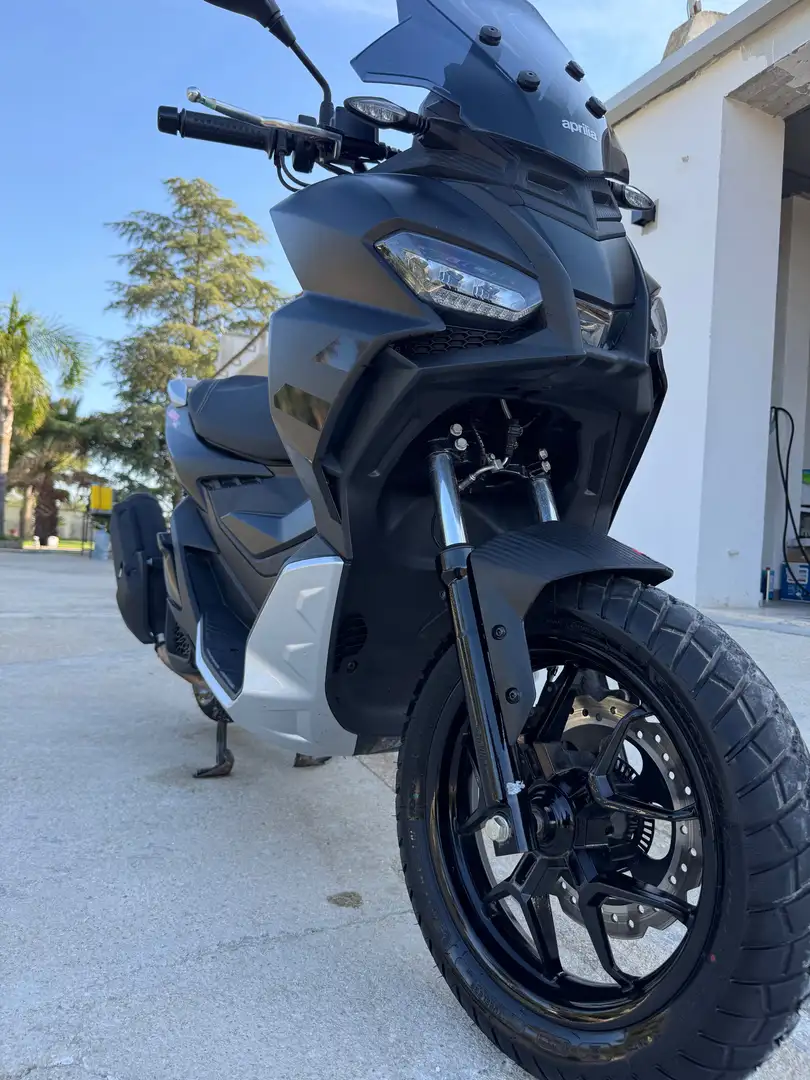 Aprilia SR GT 200 200 monocilindrico Nero - 2
