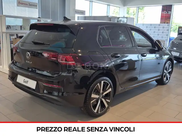 Volkswagen Golf view 3