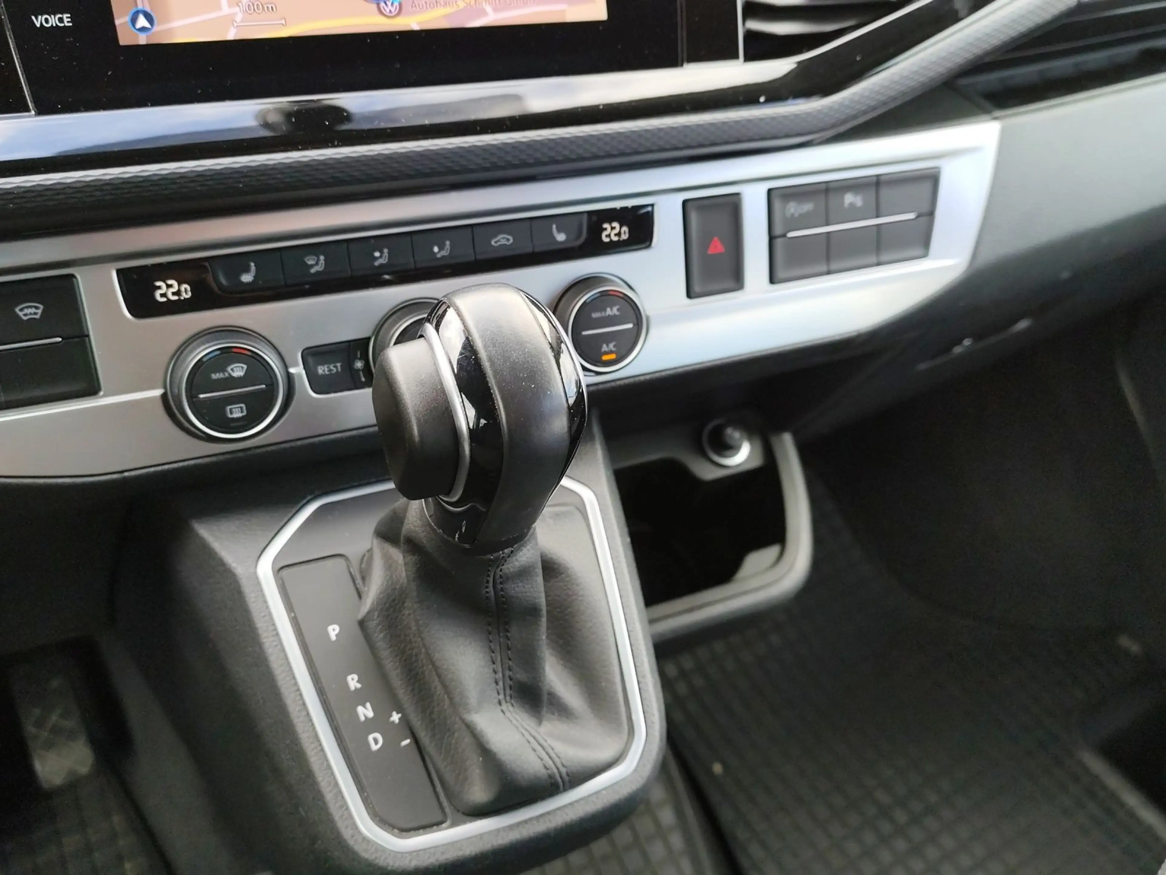 Volkswagen T6.1 Multivan 2.0 TDI DSG TRENDLINE*7-SITZER*AHK — photo 7
