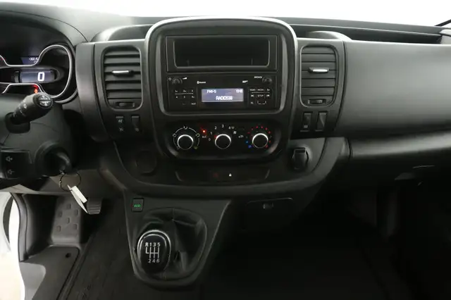 Renault Trafic view 11