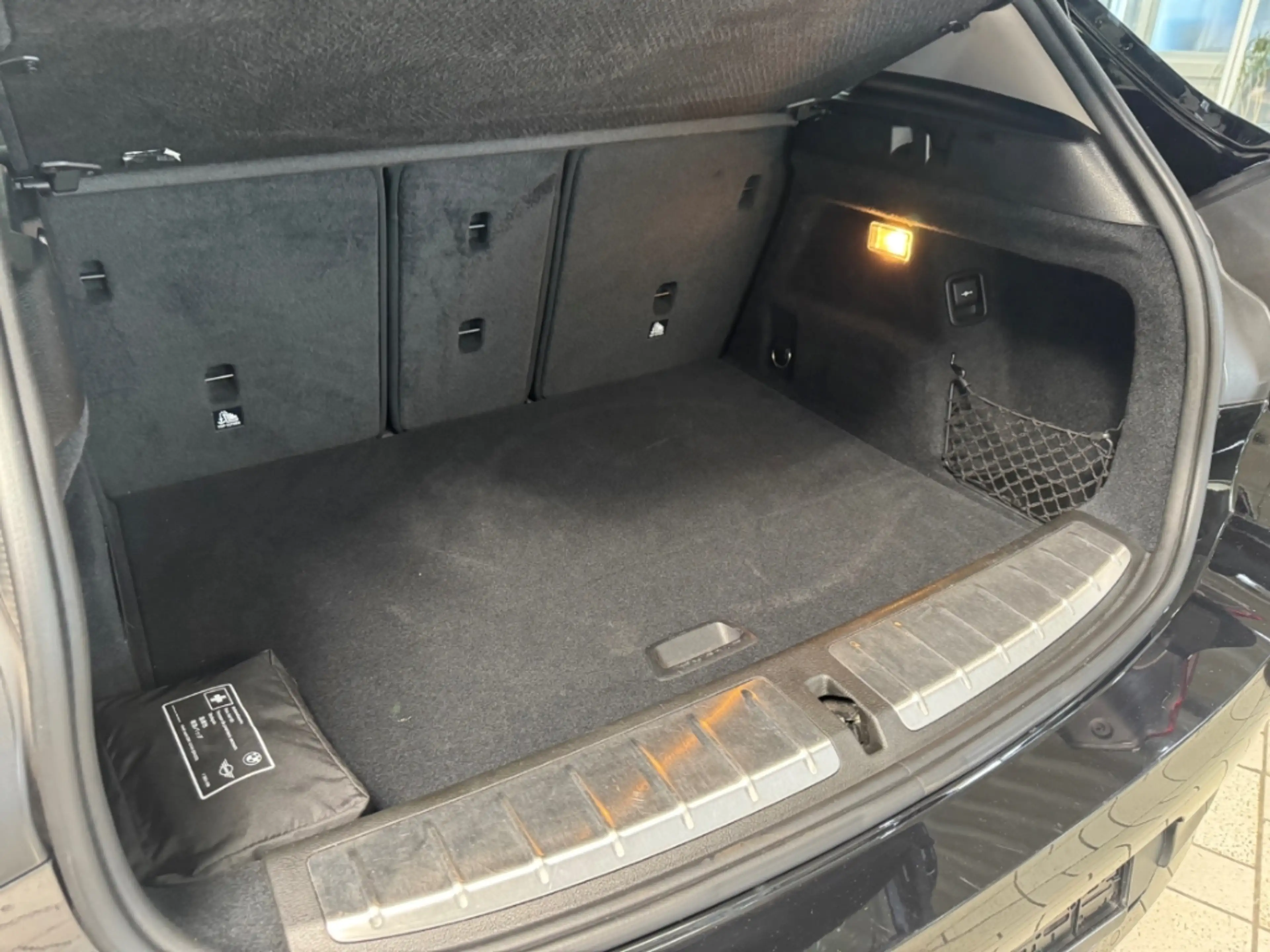 BMW X2 sDrive18i Navi LED El. Heckklappe Apple CarPlay An — photo 8