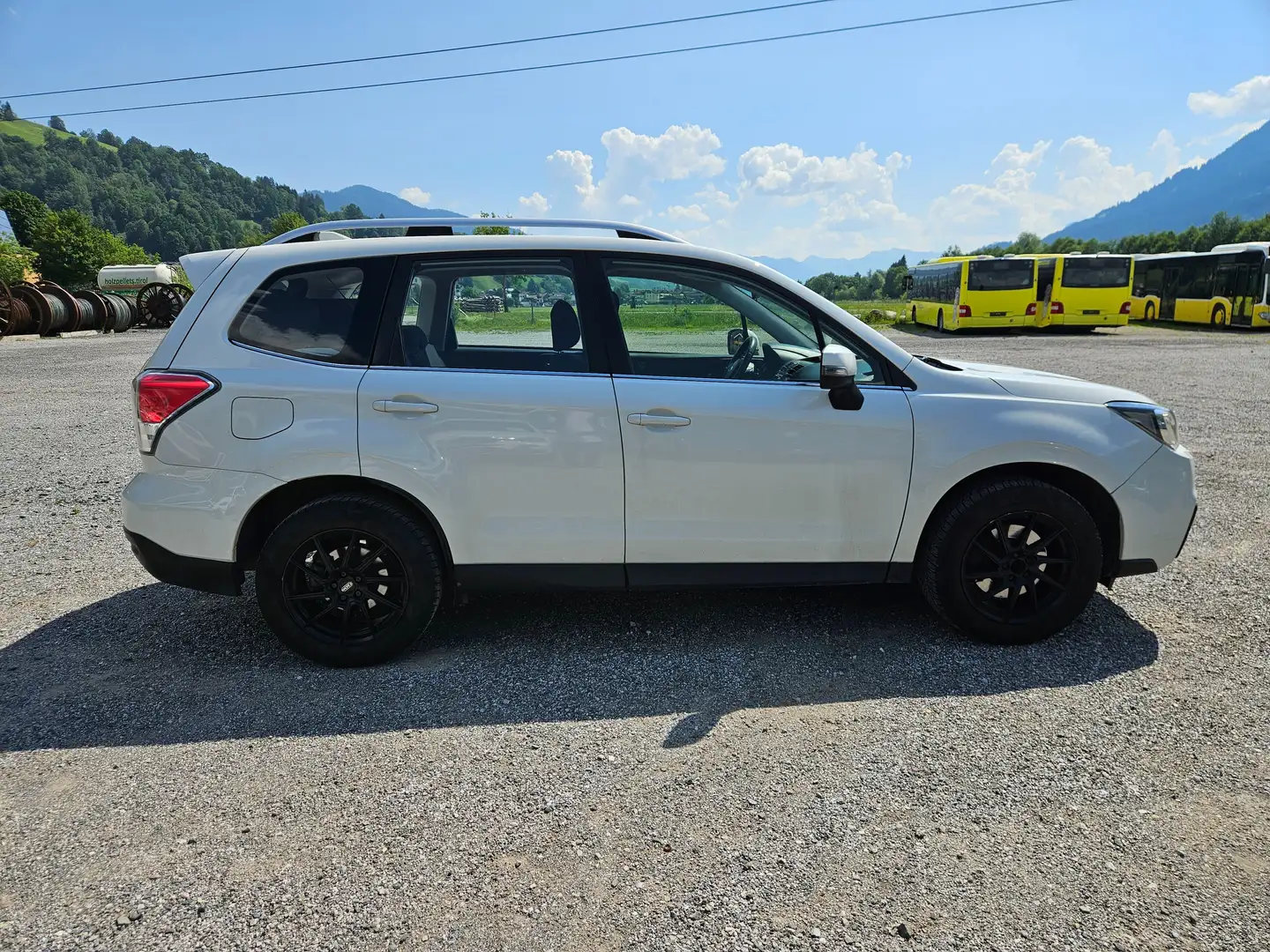 Subaru Forester SJ 2,0 Diesel Allraad Weiß - 2