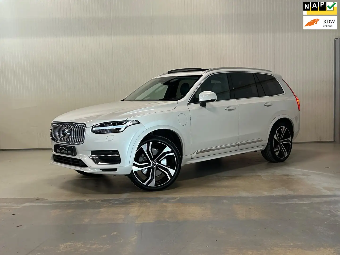 Volvo XC90 2.0 T8 Twin Engine AWD Inscription 7p | NAP | PANO Blanc - 1
