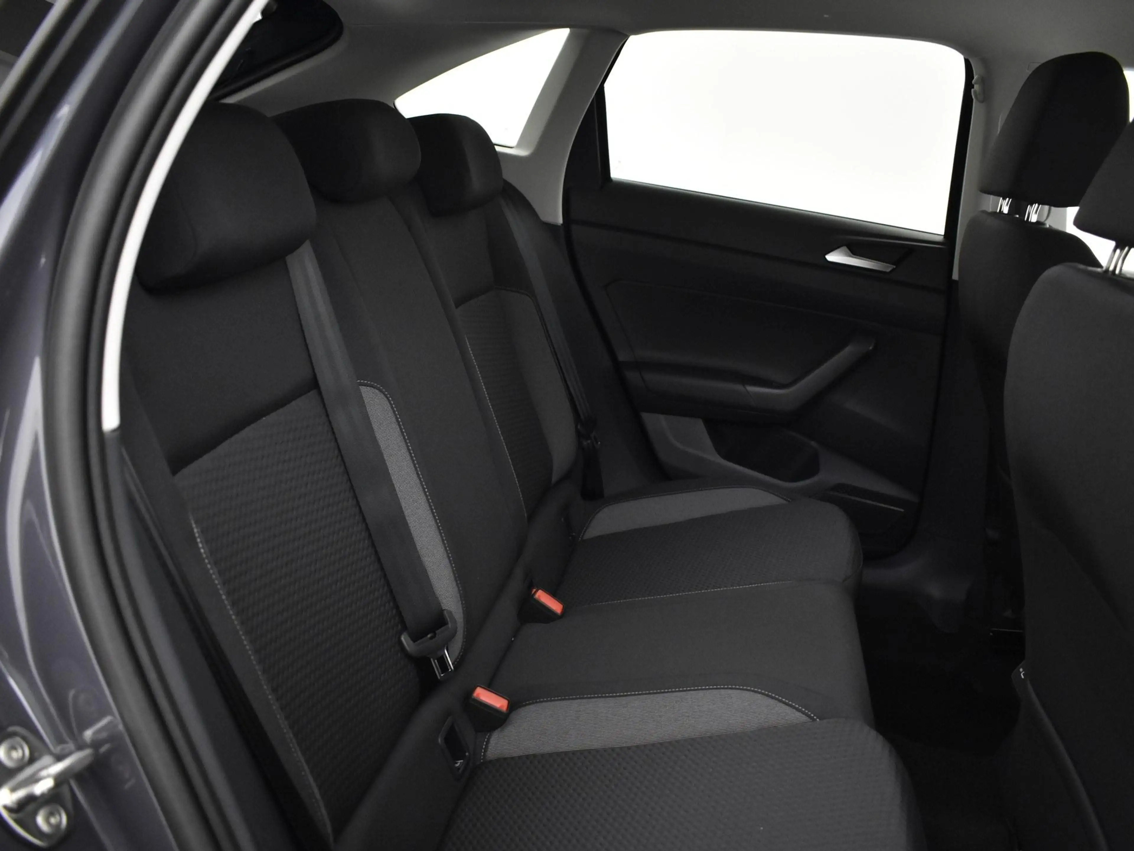 Volkswagen Taigo Life Edition 1.0 TSI 95 pk 5 versn. Hand · Camera — photo 8