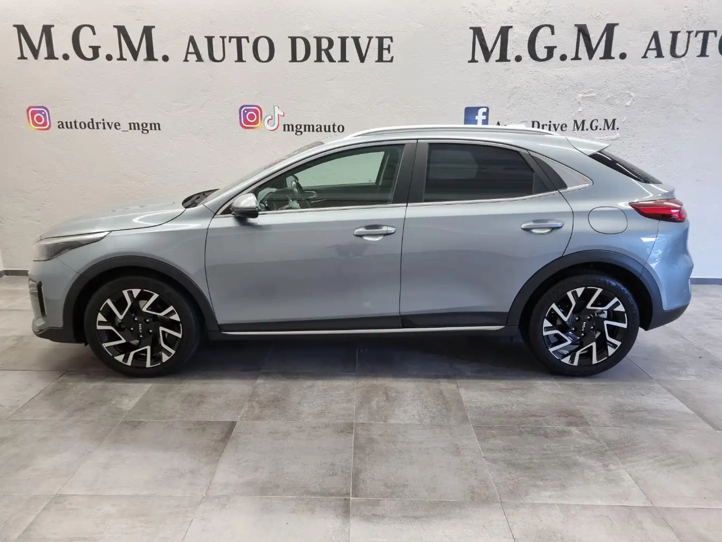 Kia XCeed 1.5 T-GDi 160 CV MHEV iMT Style Argento - 2