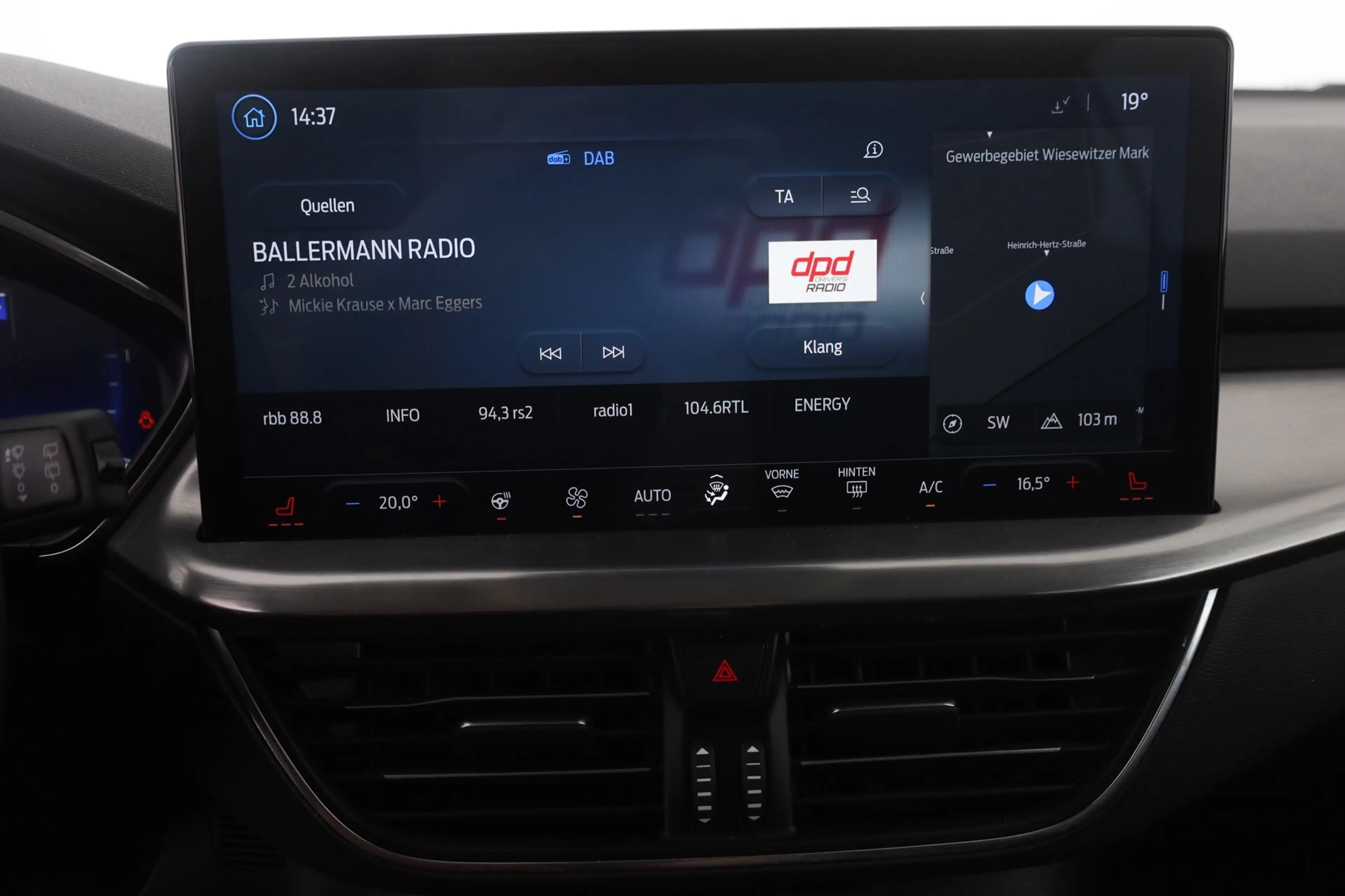 Ford Focus Turnier 1.0 Titanium X LED Navi ACC DAB — photo 11