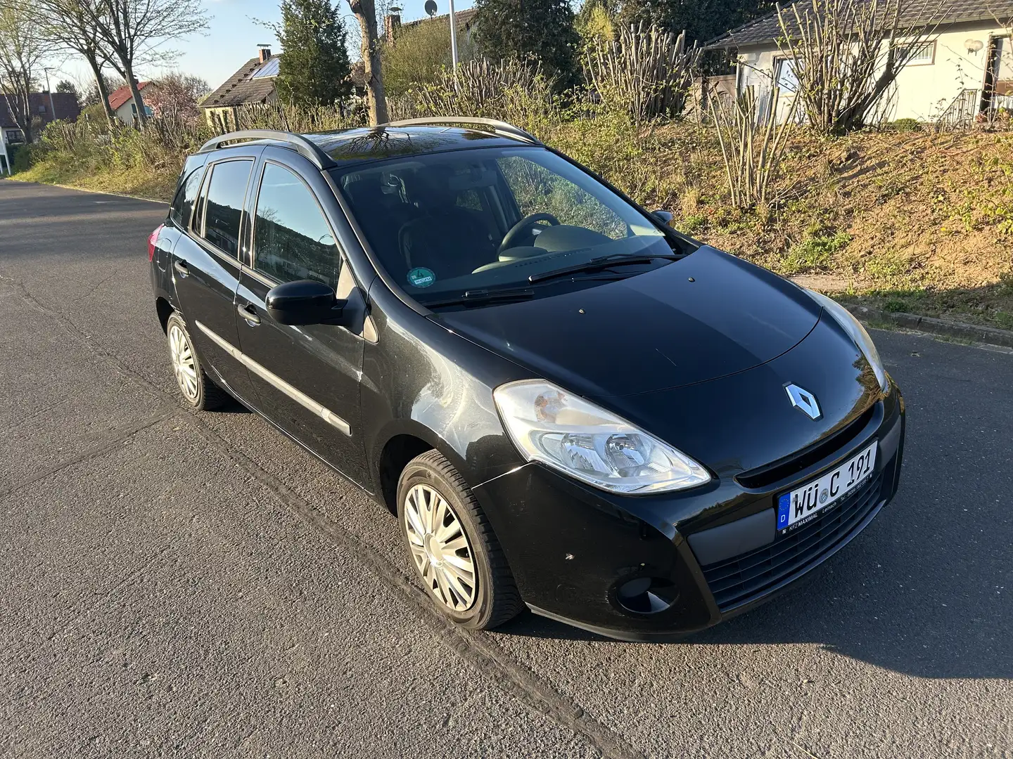 Renault Clio - 1
