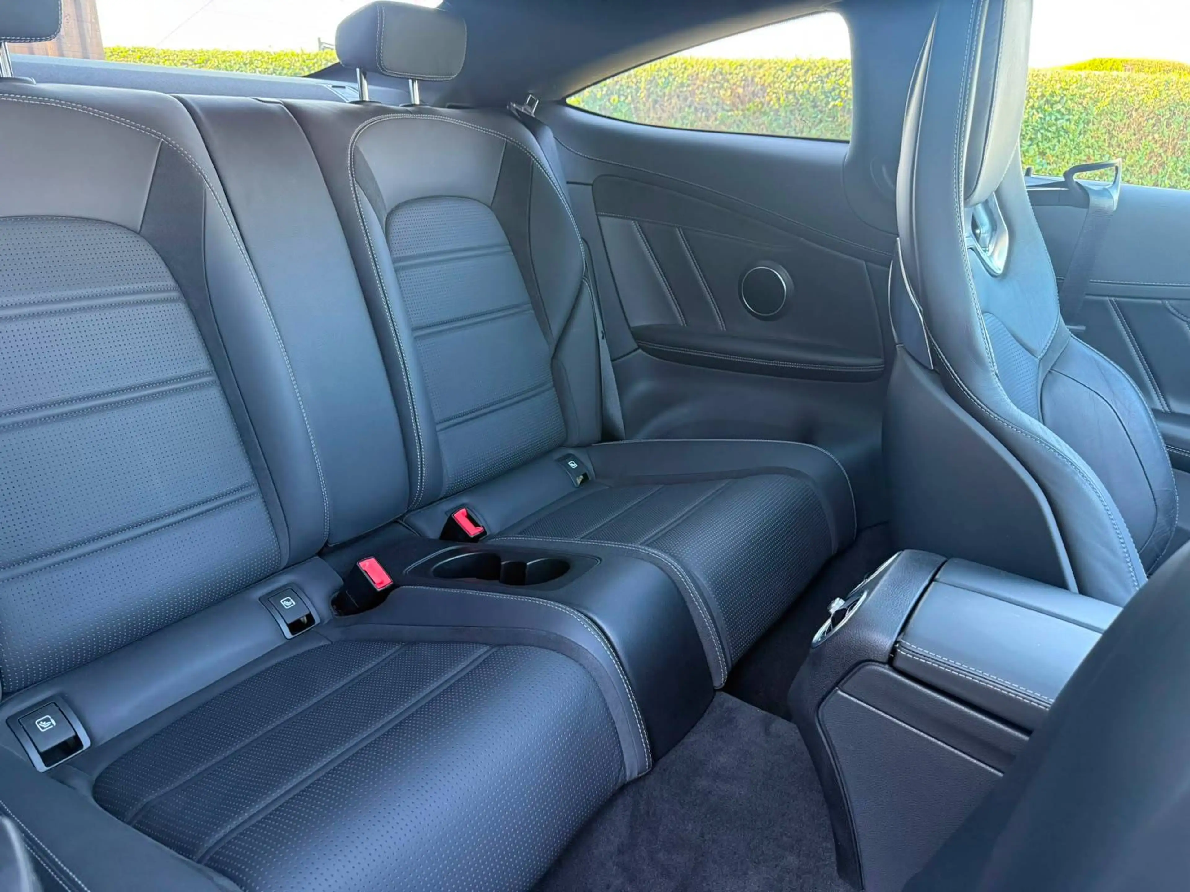 Mercedes-Benz C 63 AMG C 63 AMG — photo 12