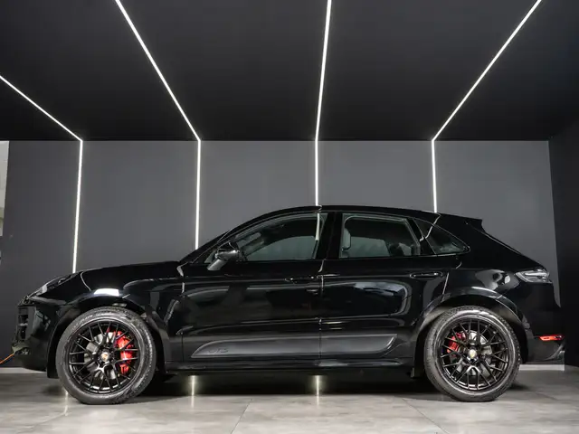 Porsche Macan view 7