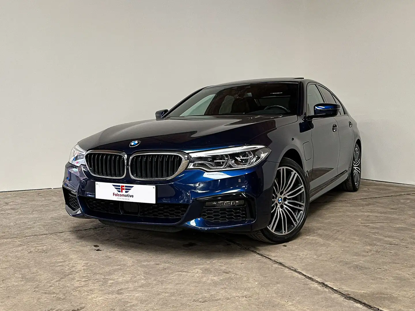 BMW 530 e*PHEV*M-SPORT*HUD*H/K*SCHUIFDAK* Blau - 2