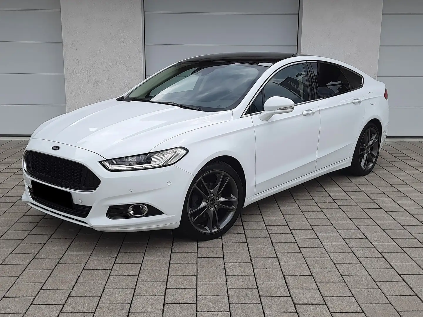 Ford Mondeo 2,0TDCi/Bi-Tu/Aut./Pano/LED/Kam./Titanium Blanc - 2