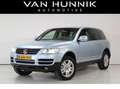 Volkswagen Touareg 4.2 V8 | BTW Auto | Youngtimer | 63DKM | Complete Blauw - thumbnail 1