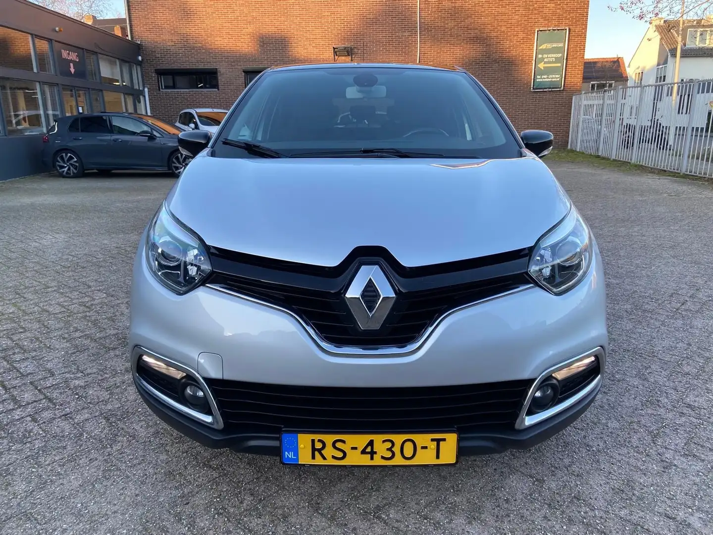 Renault Captur 1.2 TCe Intens - Airco ecc - Cruise - Bluetooth/ha Grau - 2