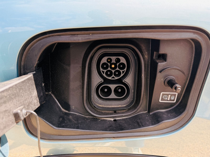 Citroen C4 Lim ë- Shine+Leder+Klimaautomatik+Sitzheizung — photo 18