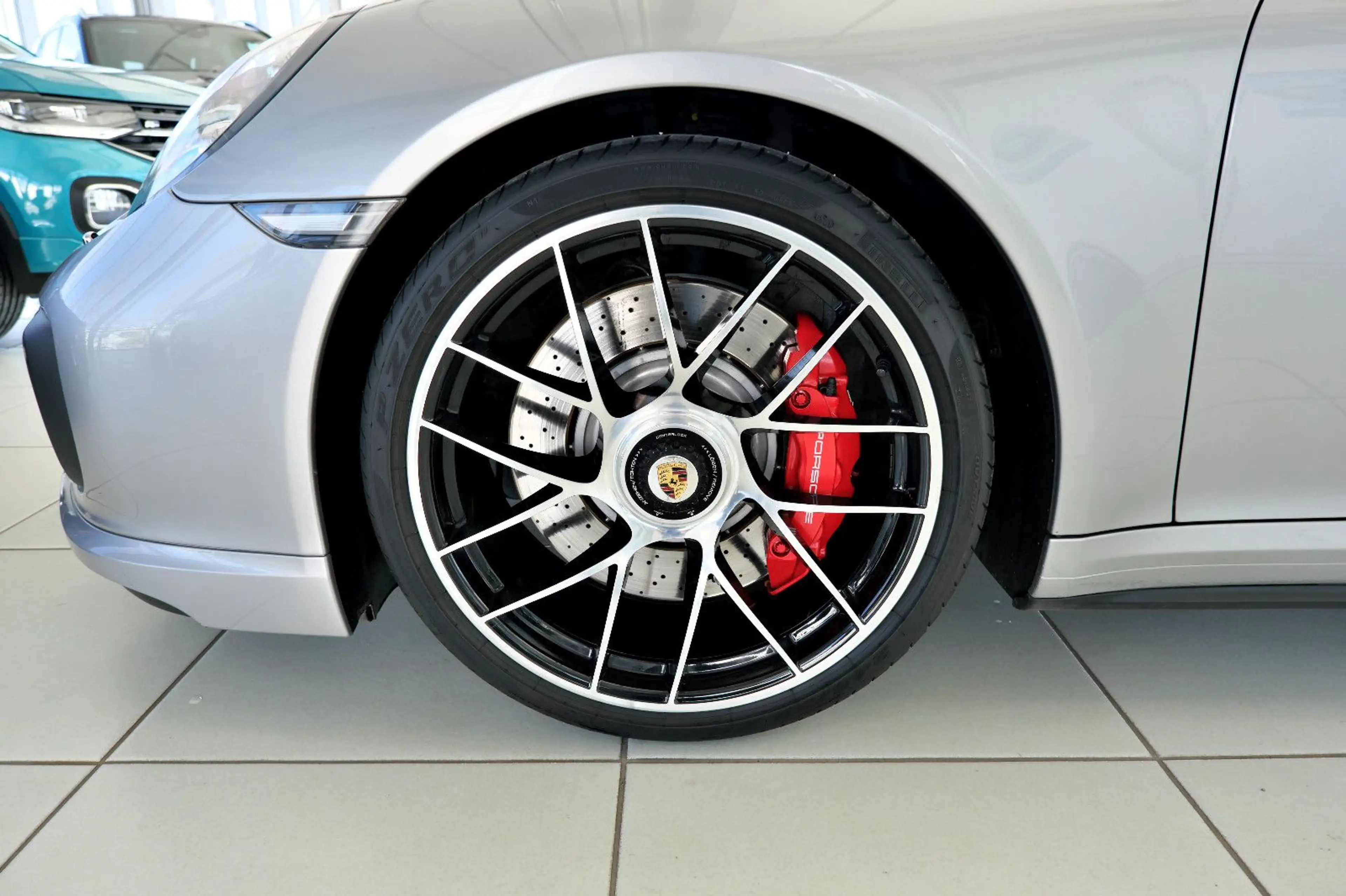 Porsche 991 .2 Turbo Cabrio Approved27 LED Carbon Deutsch — photo 9