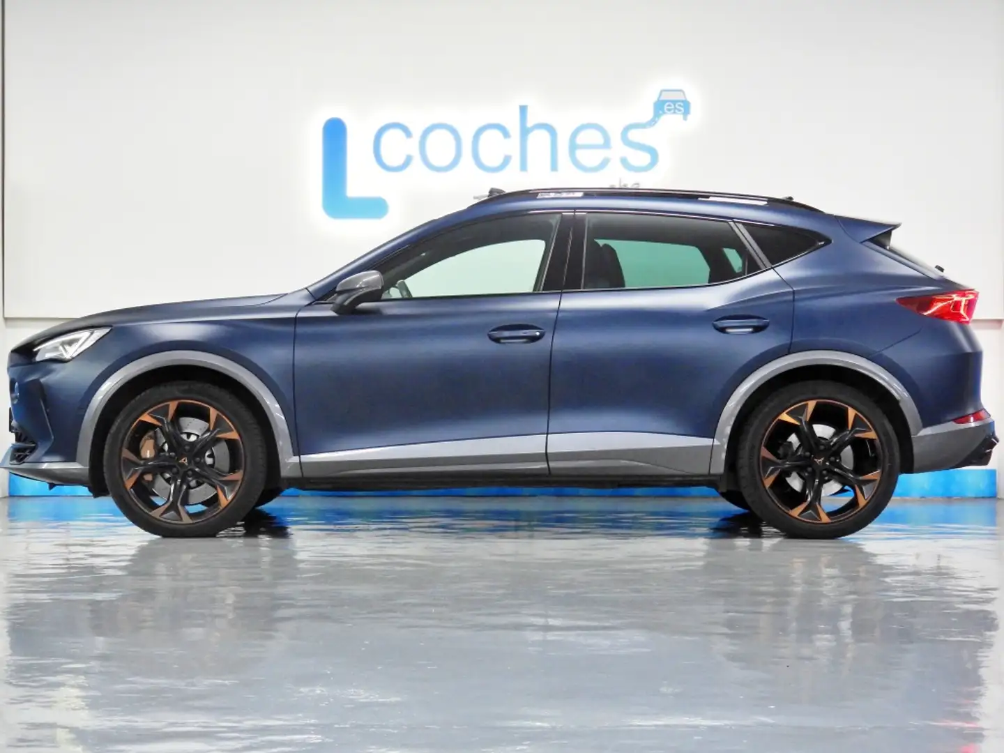 CUPRA Formentor 2.0 TSI 310 VZ DSG 4Drive Bleu - 2