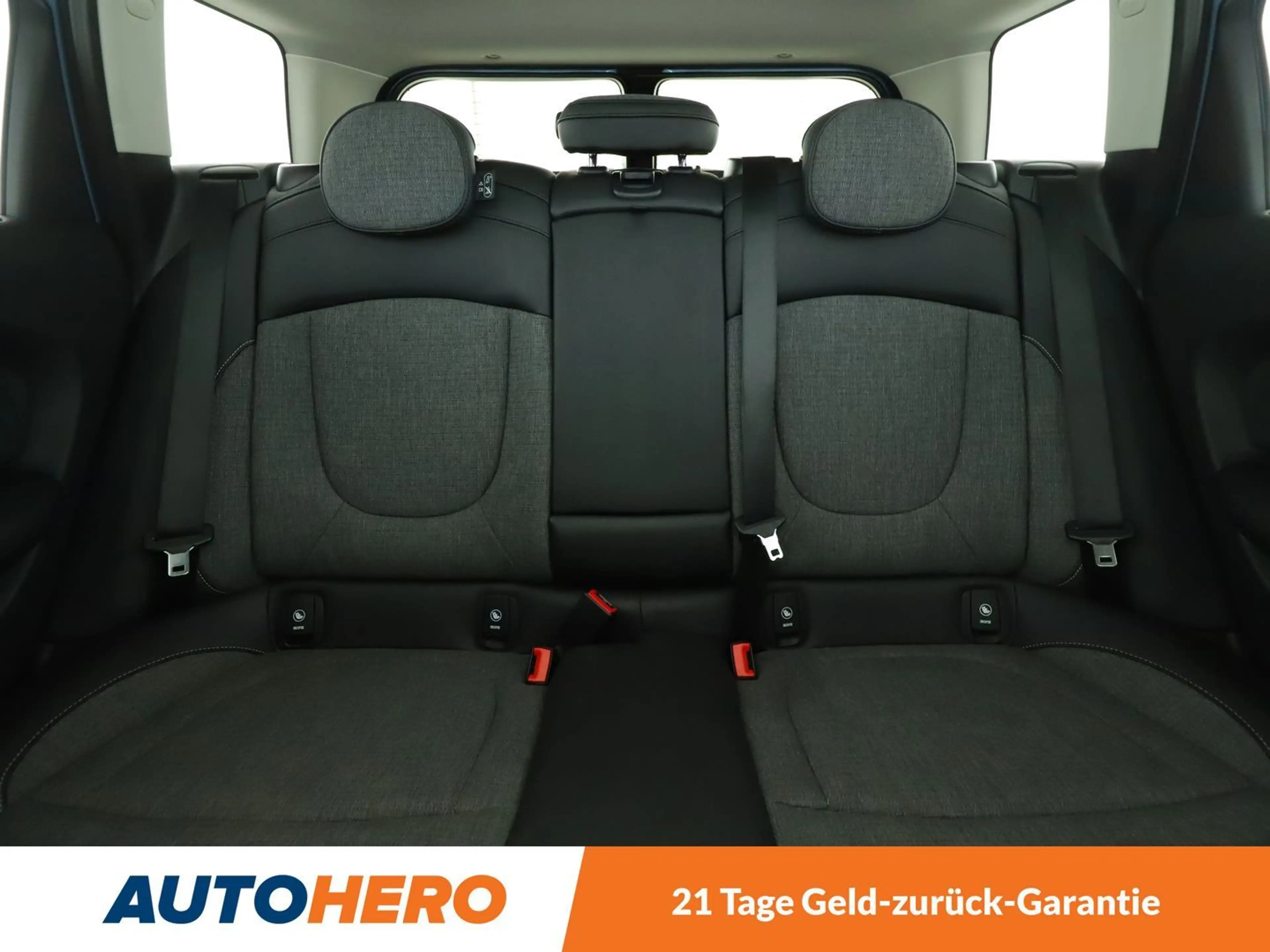 MINI Cooper SD Clubman Cooper SD Aut.*NAVI*CAM*LED*PDC*SHZ*PANO*HUD* — photo 14