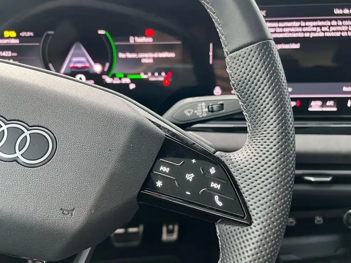 Audi A5 e-hybrid S line quattro 2025, foto 14