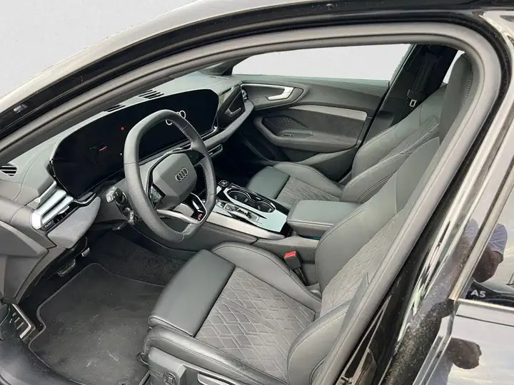 Audi A5 e-hybrid S line quattro 2025, foto 11