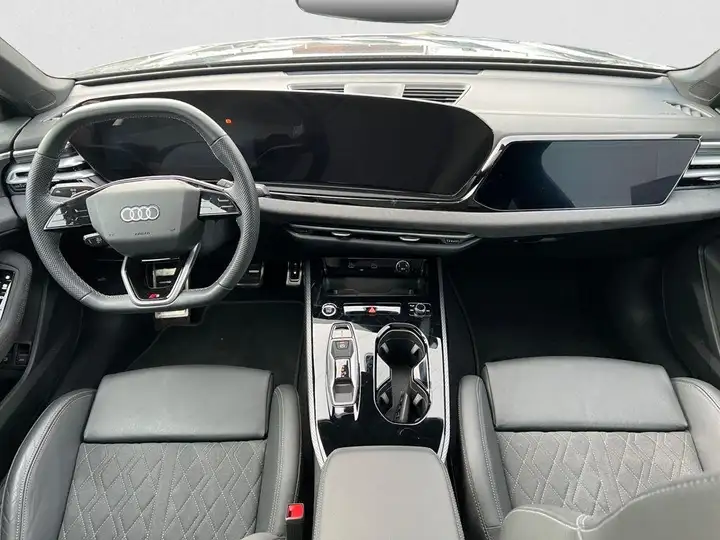 Audi A5 e-hybrid S line quattro 2025, foto 7