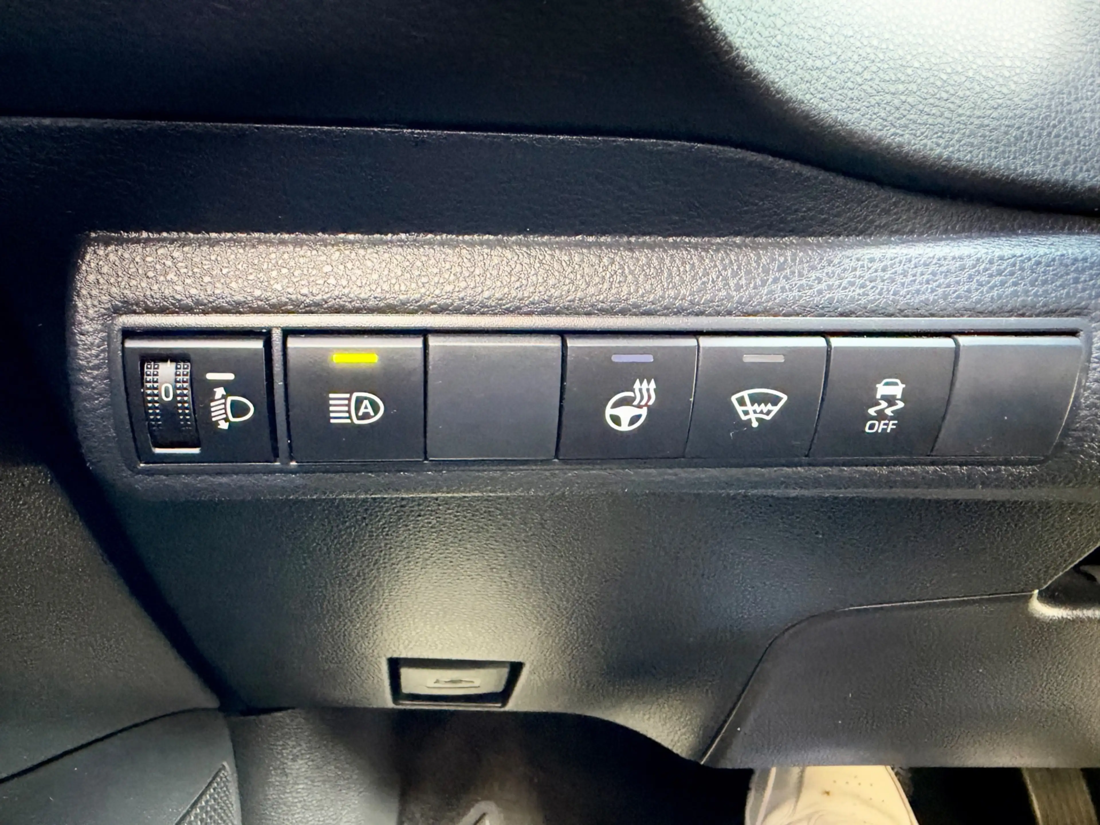 Suzuki Swace 1.8 Hybrid Select | CARPLAY | STUURWIELVERW. | CAM — photo 26